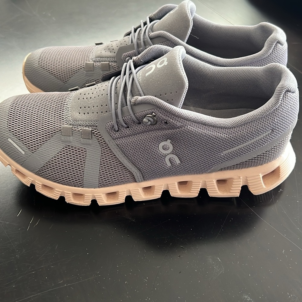 Barely worn OC gray and pink 7.5 women’s shoes. - Picture 2 of 6